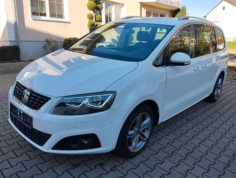 Weiß Gebraucht 2021 Seat Alhambra XCELLENCE Van / Kleinbus | 29.900 € (Fairer Preis) - Bild 1/4