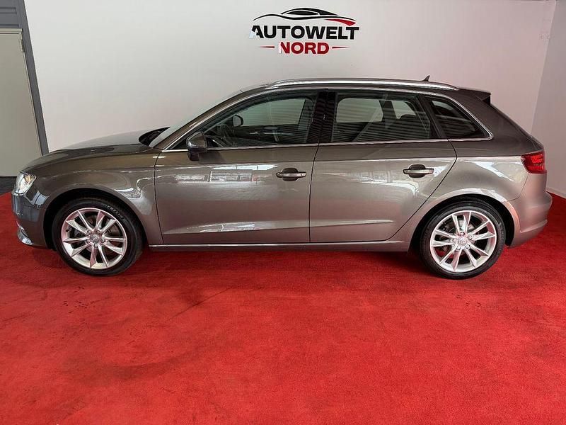 Gebraucht Audi A3 Ambiente 184 PS (135 kW) 2015 Grau Limousine