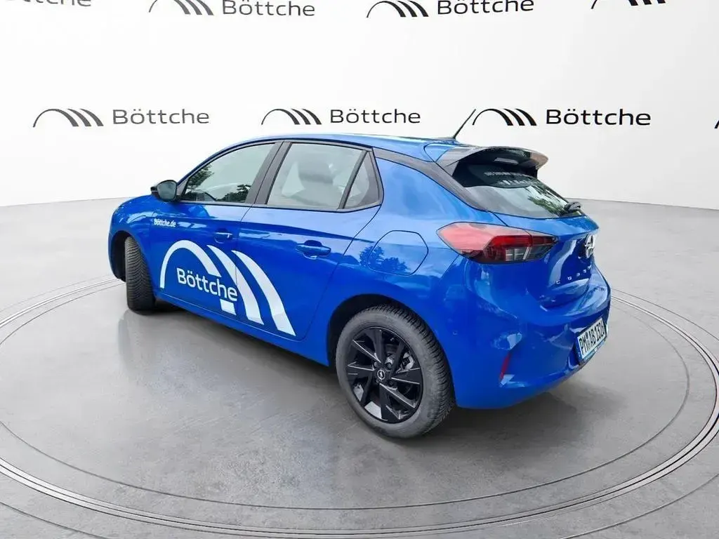 Gebraucht Opel Corsa Basis 101 PS (74 kW) 2024 Lackierung voltaic blue met/ty Kleinwagen
