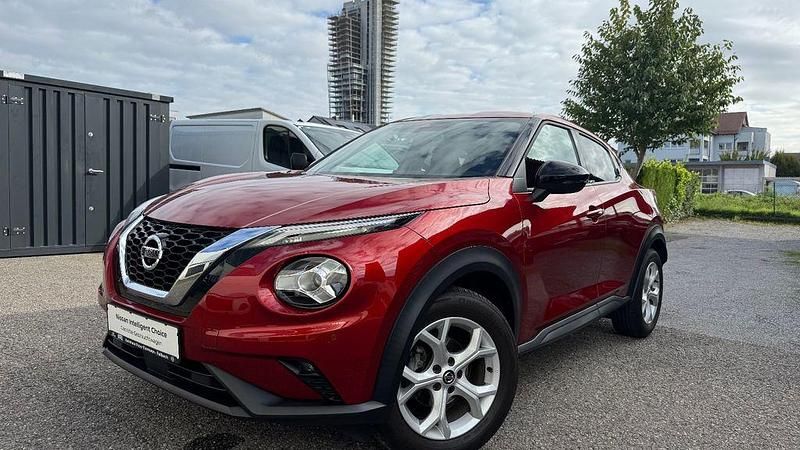 Rot Gebraucht 2021 Nissan Juke N-Connecta SUV | 15.990 € (Fairer Preis) - Bild 1/4