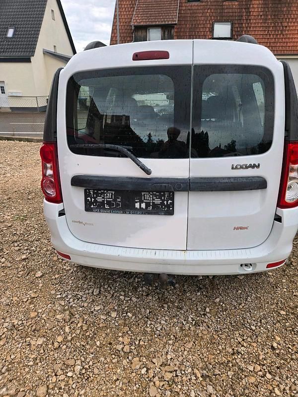Gebraucht Dacia Logan MCV 107 PS (78 kW) 2012 Weiß Kombi