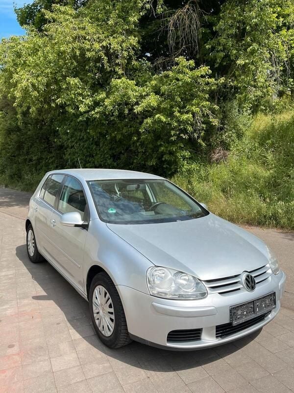 Silber Gebraucht 2007 VW Golf V Limousine | 4.500 € (Teuer) - Bild 1/4