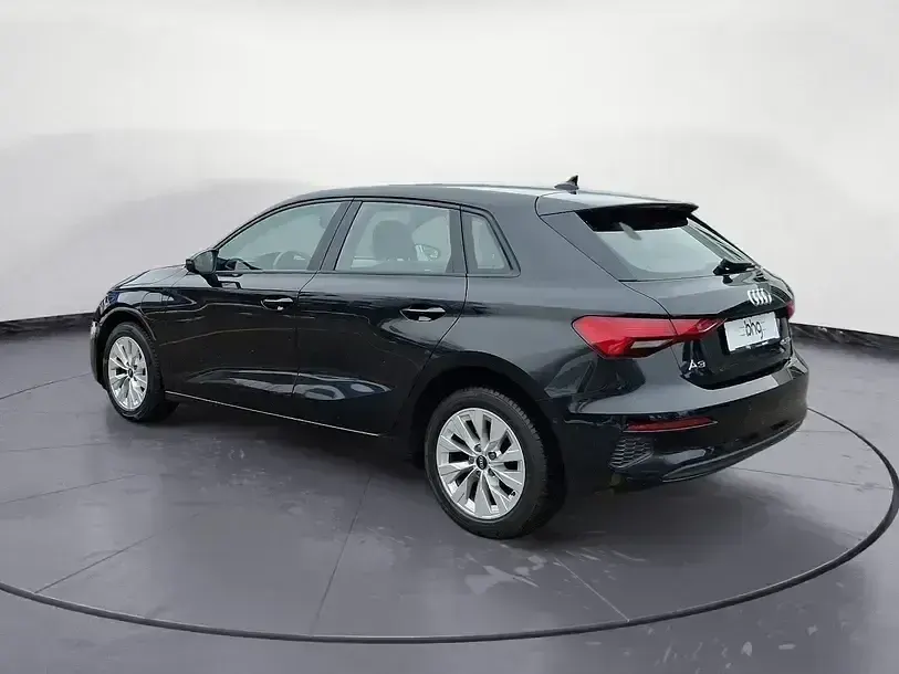 Gebraucht Audi A3 Sportback e-tron Advanced 204 PS (150 kW) 2022 Mythosschwarz metallic Kleinwagen