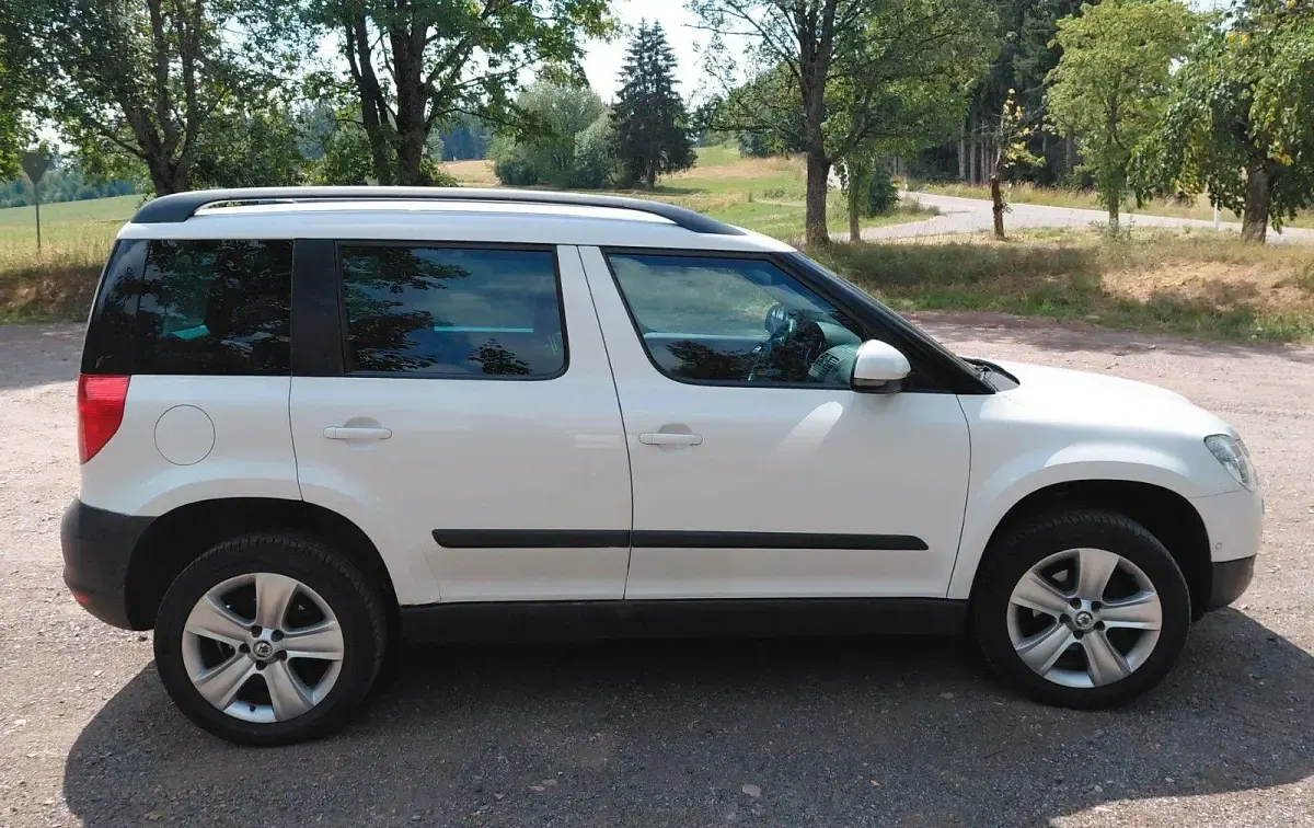 Gebraucht Skoda Yeti Elegance 140 PS (102 kW) 2013 Weiß SUV