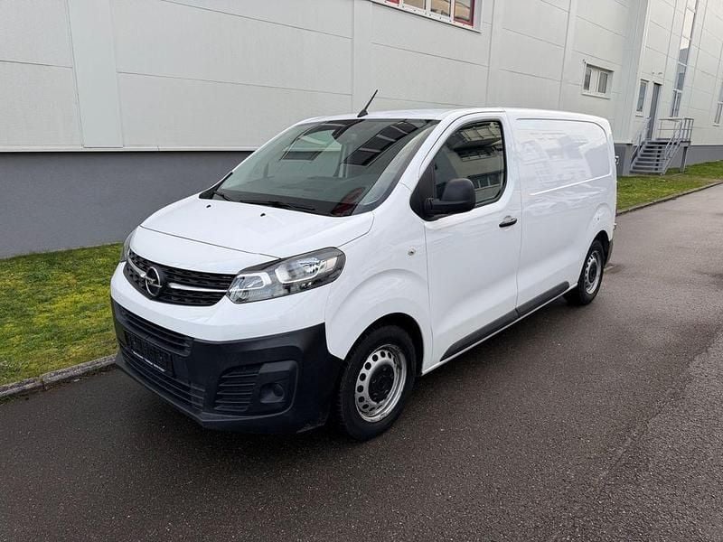 Gebraucht Opel Vivaro Selection 102 PS (75 kW) 2020 Weiß Van / Kleinbus