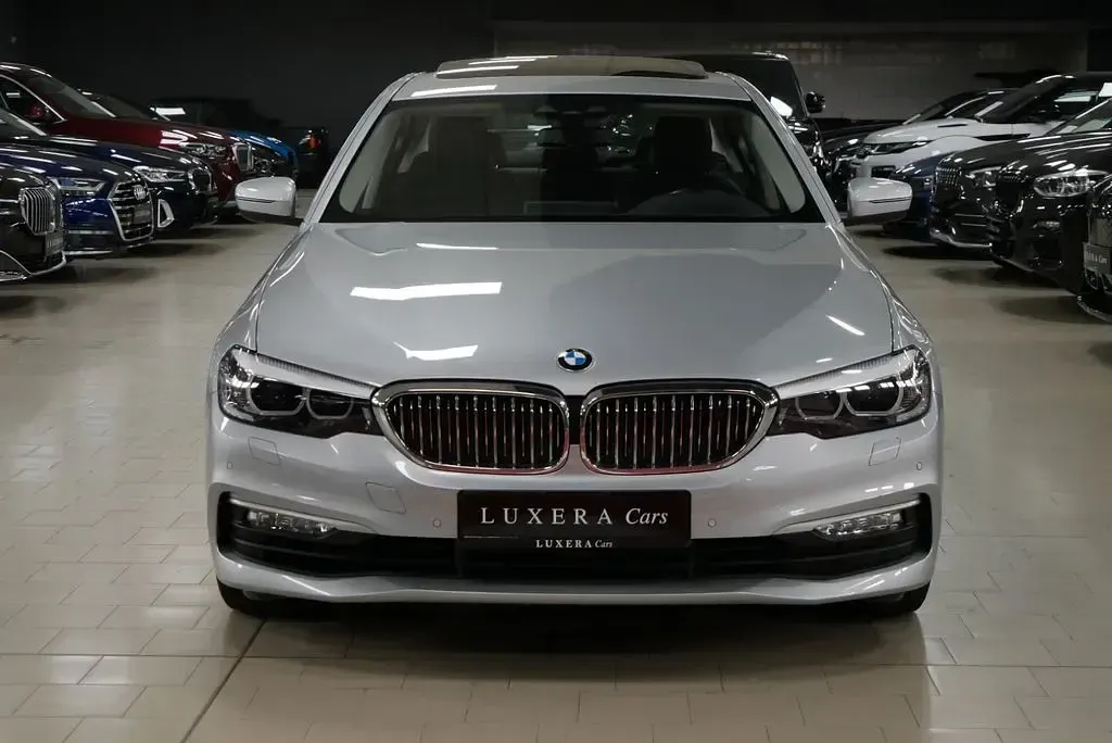 Gebraucht BMW 530 265 PS (194 kW) 2017 Silber Limousine