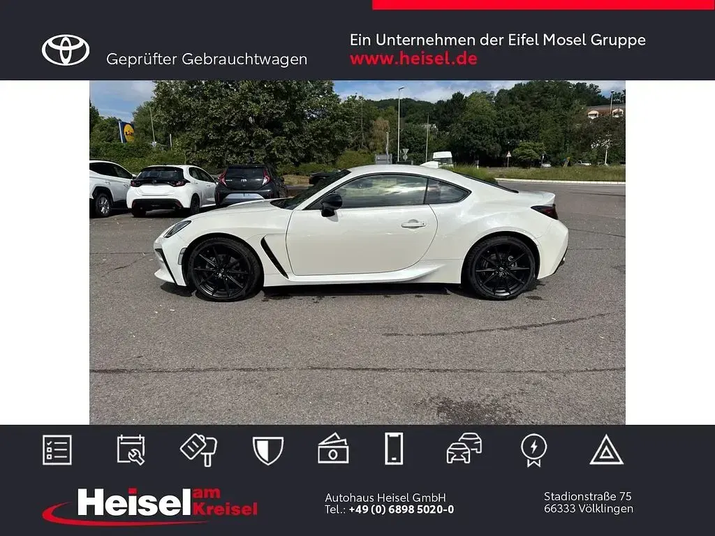 Gebraucht Toyota GR86 Basis 234 PS (172 kW) 2024 Weiß Coupé