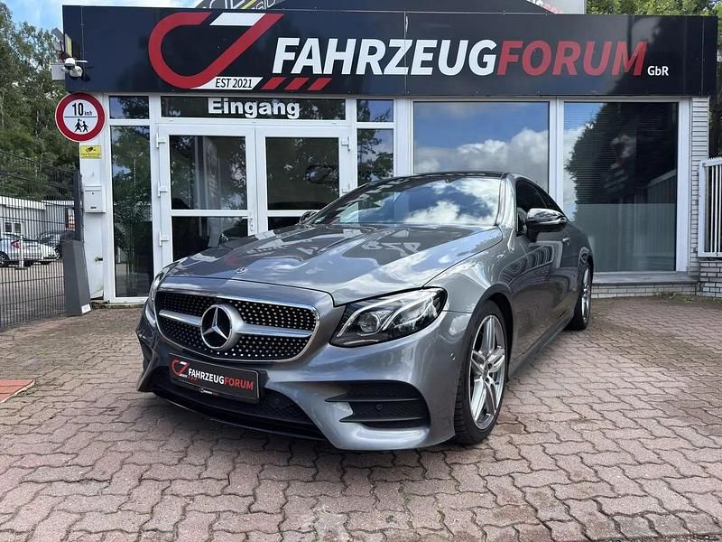 Grau Gebraucht 2018 Mercedes E200 AMG Coupé | 37.300 € (Etwas zu teuer) - Bild 1/4