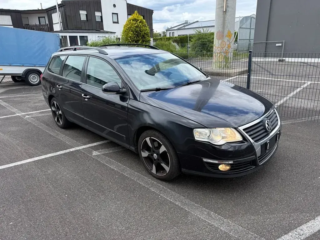 Gebraucht VW Passat Trendline 140 PS (102 kW) 2010 Schwarz Kombi