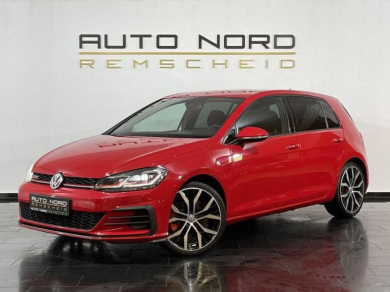 Rot Gebraucht 2020 VW Golf GTI Limousine | 20.990 € (Guter Preis) - Bild 1/4