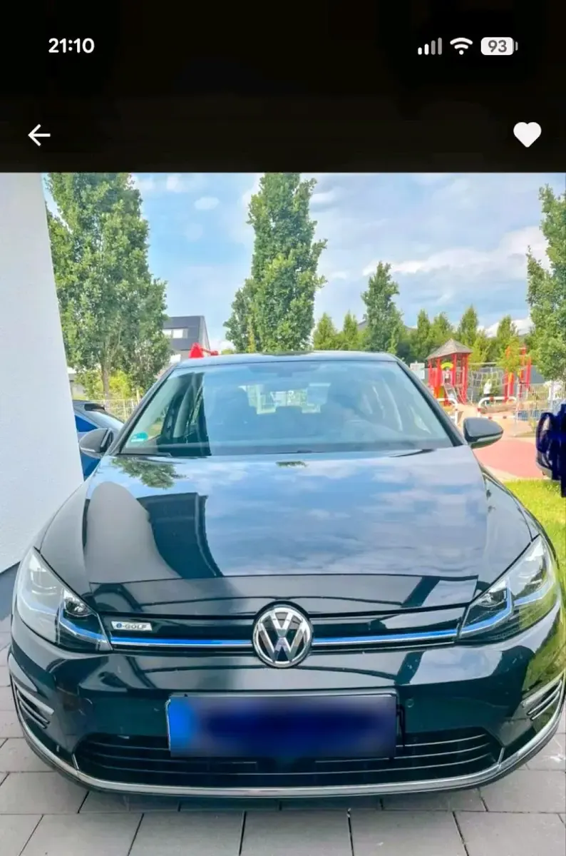 Gebraucht VW e-Golf 100 kW (136 PS) 2020 Schwarz Kleinwagen