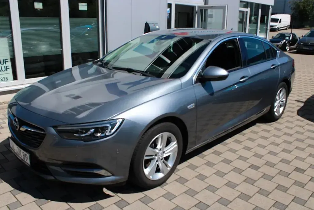 Gebraucht Opel Insignia Innovation 140 PS (102 kW) 2018 Grau Limousine