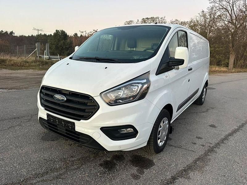 Gebraucht Ford Transit Custom Trend 131 PS (96 kW) 2019 Weiß Van / Kleinbus
