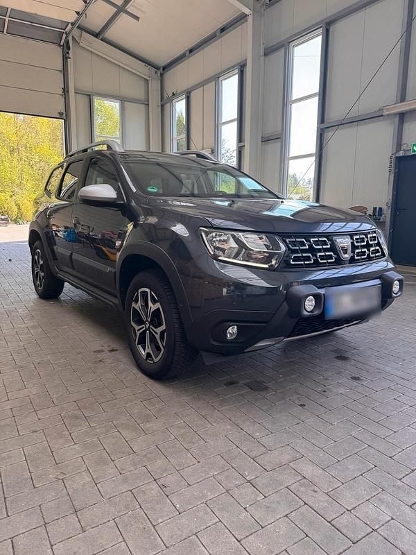 Second-hand Dacia Duster 150 CP (110 kW) 2021 Gri SUV
