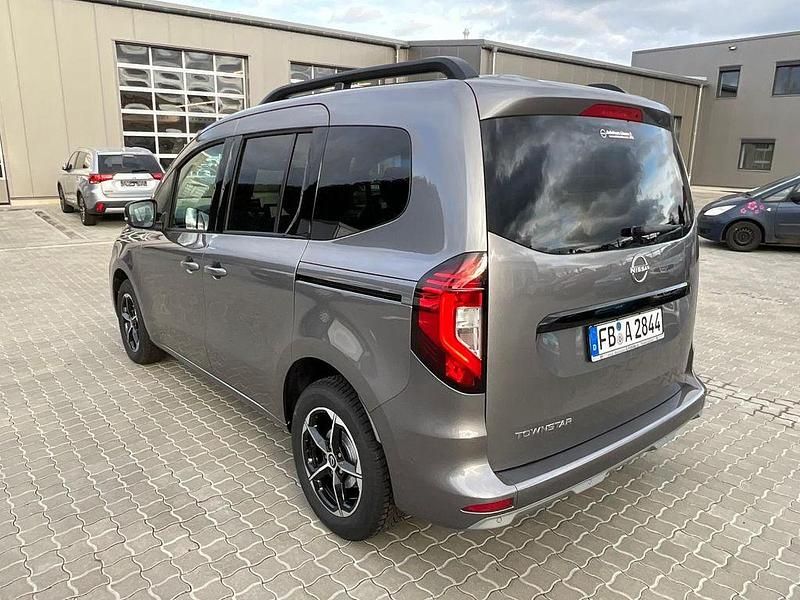 Gebraucht Nissan Townstar Tekna 131 PS (96 kW) 2025 Grau Van / Kleinbus