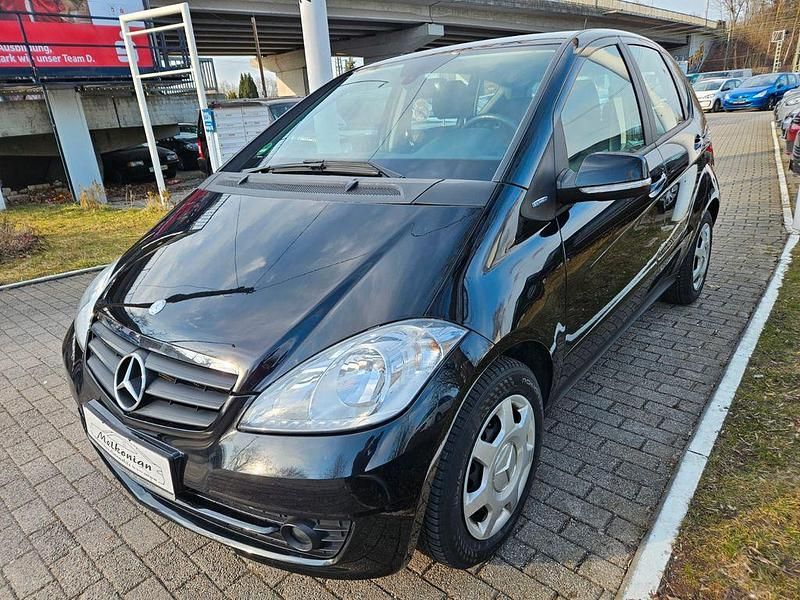 Gebraucht Mercedes A160 95 PS (69 kW) 2010 Schwarz Limousine