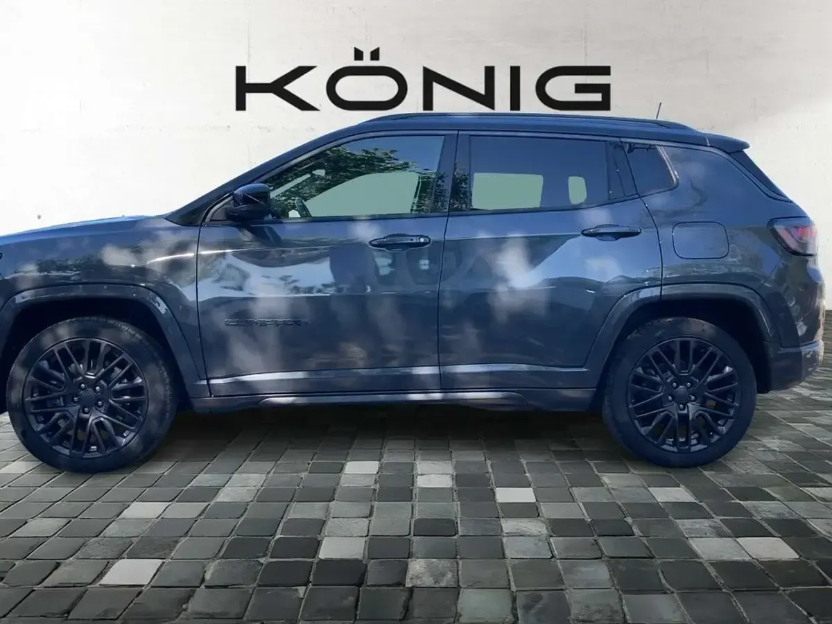 Second-hand Jeep Compass 241 CP (177 kW) 2022 Gri SUV