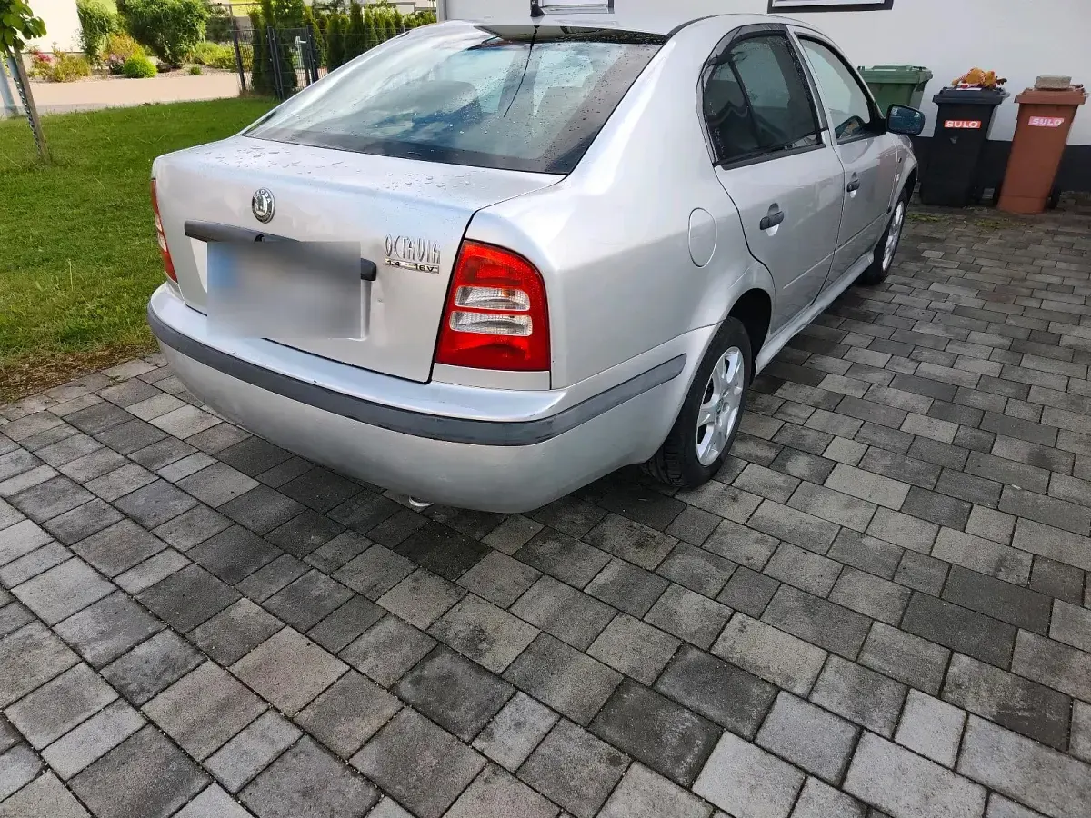 Gebraucht Skoda Octavia 75 PS (55 kW) 2000 Silber Limousine