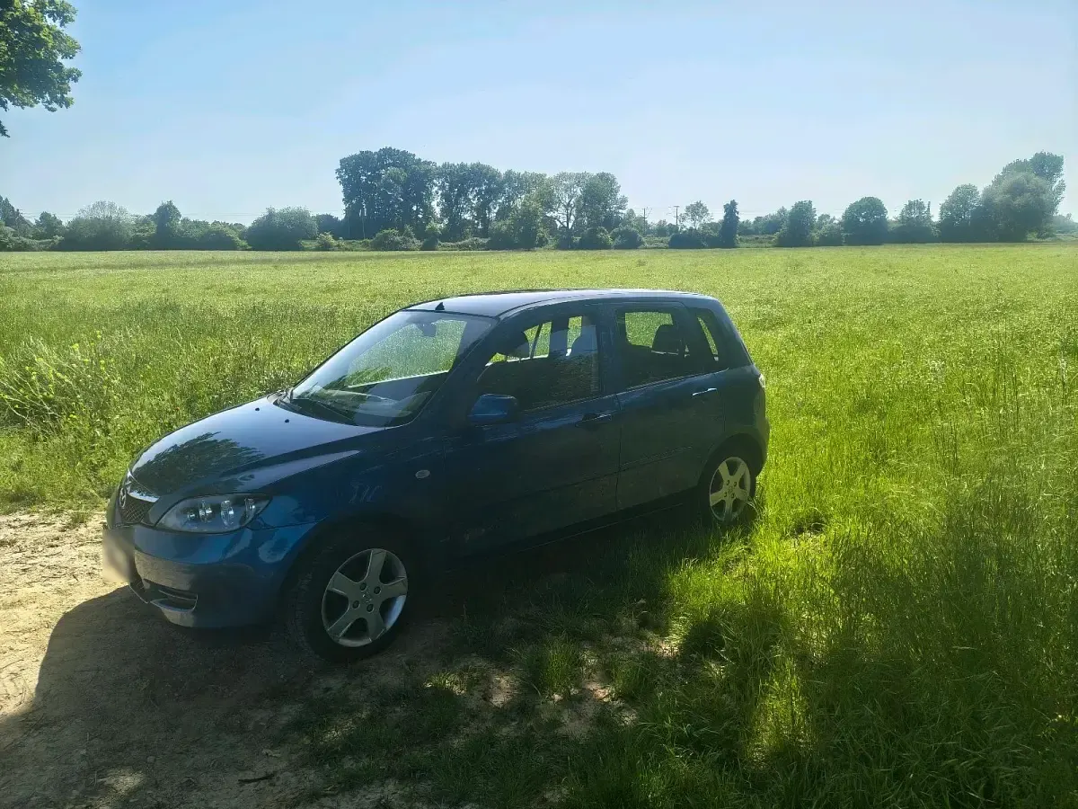 Gebraucht Mazda 2 80 PS (58 kW) 2007 Blau Kleinwagen