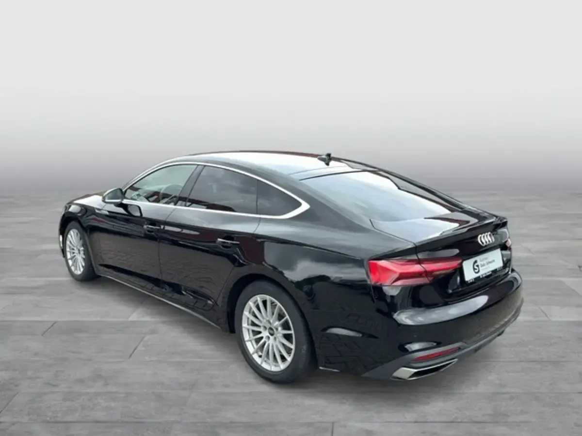 Gebraucht Audi A5 Sportback Basis 204 PS (150 kW) 2023 Schwarz Kleinwagen