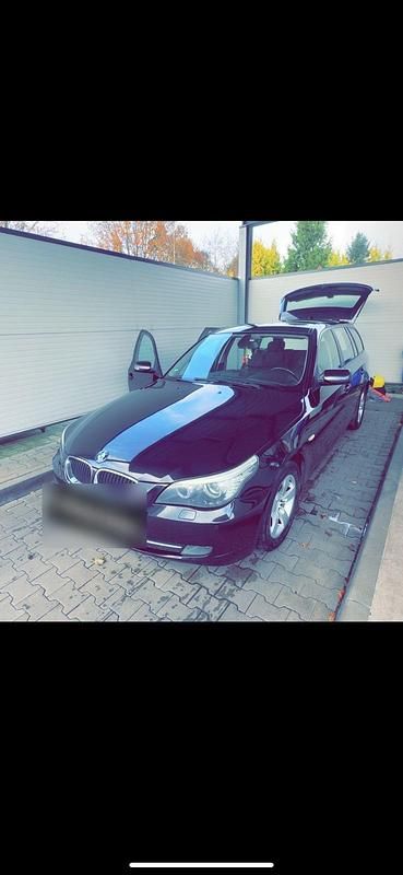 Second-hand BMW 520 2008 Negru Berlinǎ