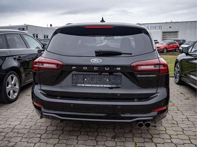 Gebraucht Ford Focus ST-Line 116 PS (85 kW) 2023 Obsidianschwarz Kombi