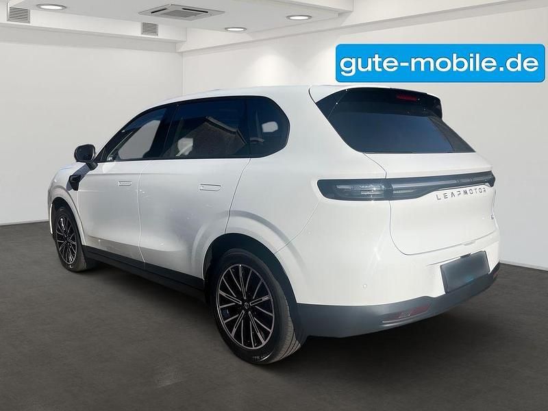 Neu Leapmotor B10 160 kW (218 PS) 2026 Weiß SUV