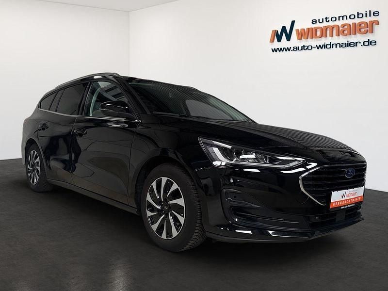 Gebraucht Ford Focus Titanium 125 PS (91 kW) 2025 Schwarz Limousine