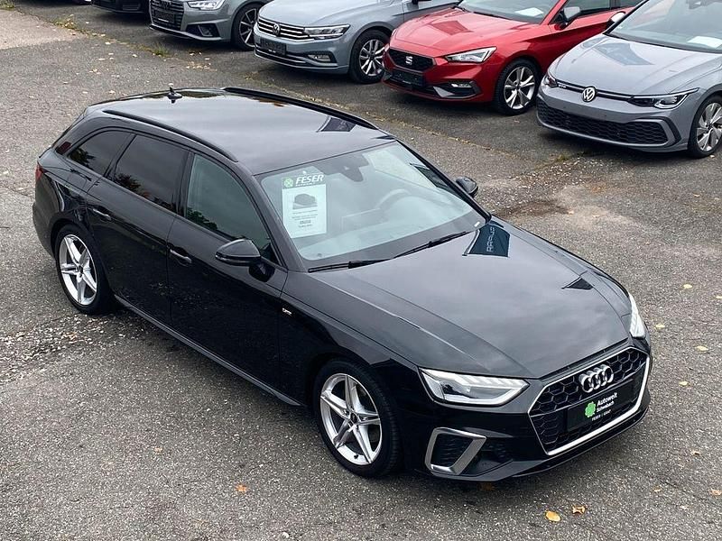 Mythosschwarz metallic Gebraucht 2022 Audi A4 Sport Kombi | 18.400 € (Fairer Preis) - Bild 1/4