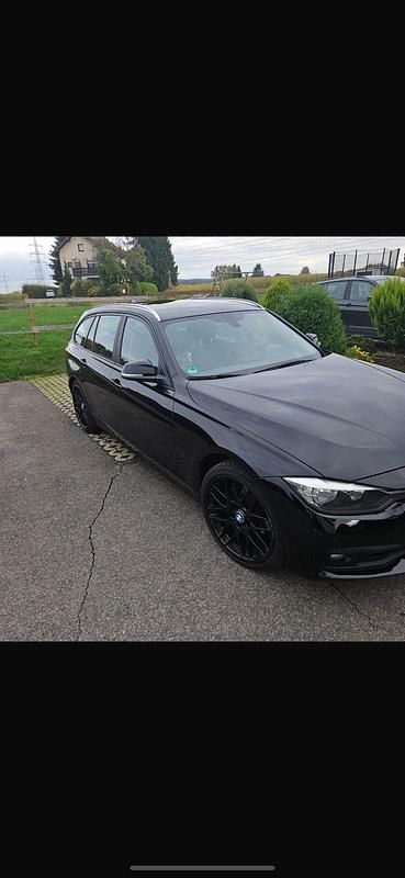 Gebraucht BMW 318 150 PS (110 kW) 2017 Weiß Kombi