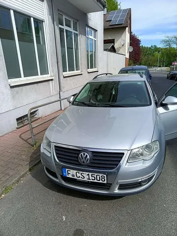 Gebraucht VW Passat Highline 170 PS (125 kW) 2010 Limousine