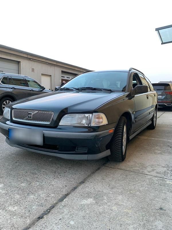 Gebraucht Volvo V40 116 PS (85 kW) 1998 Kombi