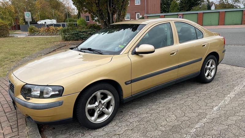 Gebraucht Volvo S60 170 PS (125 kW) 2001 Gold Limousine