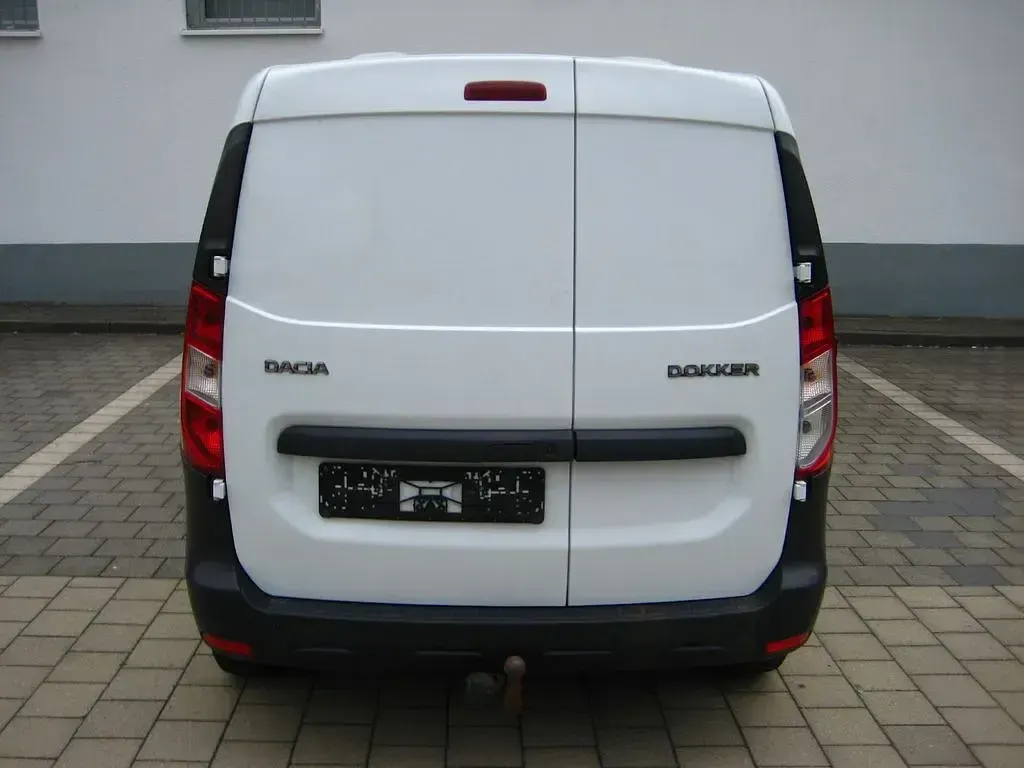 Gebraucht Dacia Dokker Basis 83 PS (61 kW) 2013 Weiß Van / Kleinbus