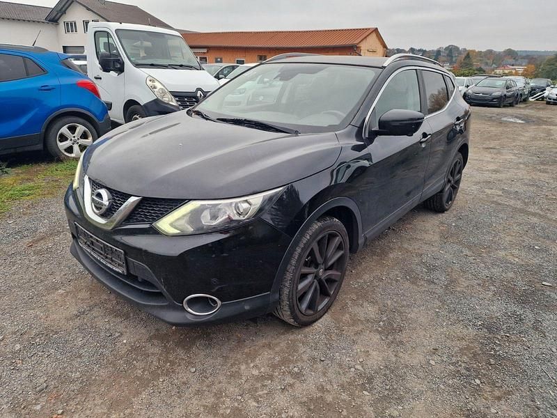 Schwarz Gebraucht 2016 Nissan Qashqai Tekna SUV | 7.900 € (Superpreis) - Bild 1/4