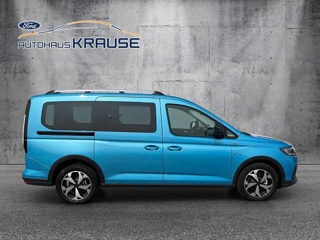 Neu Ford Tourneo 102 PS (75 kW) 2025 Kombi