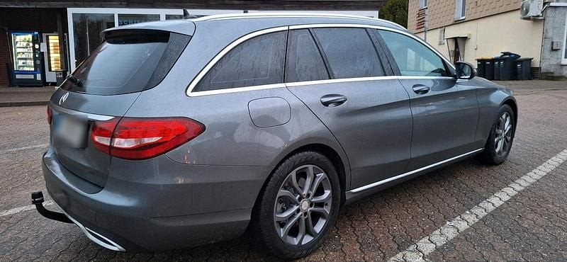 Gebraucht Mercedes C220 170 PS (125 kW) 2017 Grau Kombi