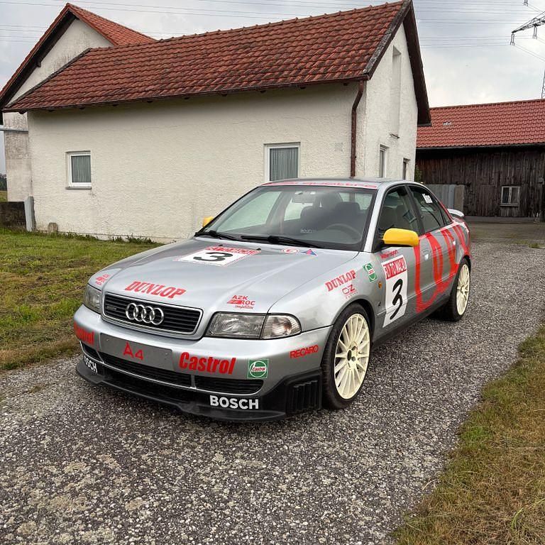 Silber Gebraucht 1996 Audi A4 Performance Limousine | 5.900 € - Bild 1/4
