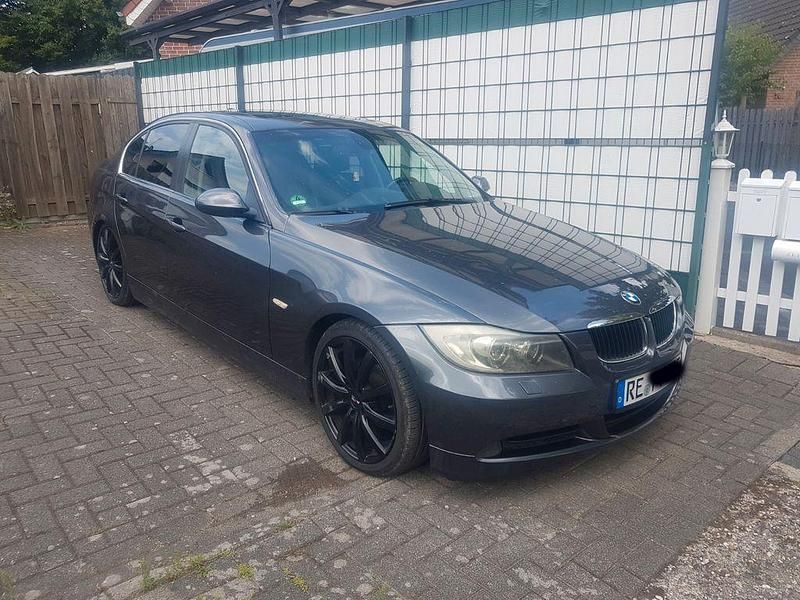 Gebraucht BMW 325 Performance 218 PS (160 kW) 2005 Grau Limousine
