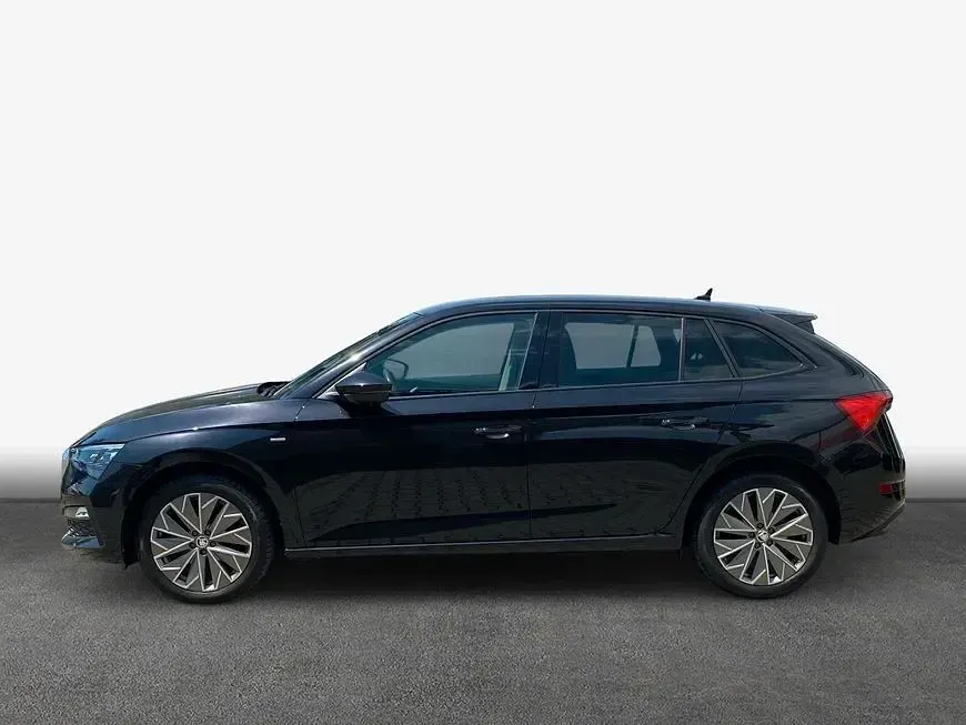 Gebraucht Skoda Scala Clever 150 PS (110 kW) 2021 Schwarzmagic perleffekt Kleinwagen