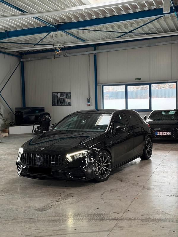 Schwarz Gebraucht 2021 Mercedes A35 AMG AMG Limousine | 33.200 € (Fairer Preis) - Bild 1/4