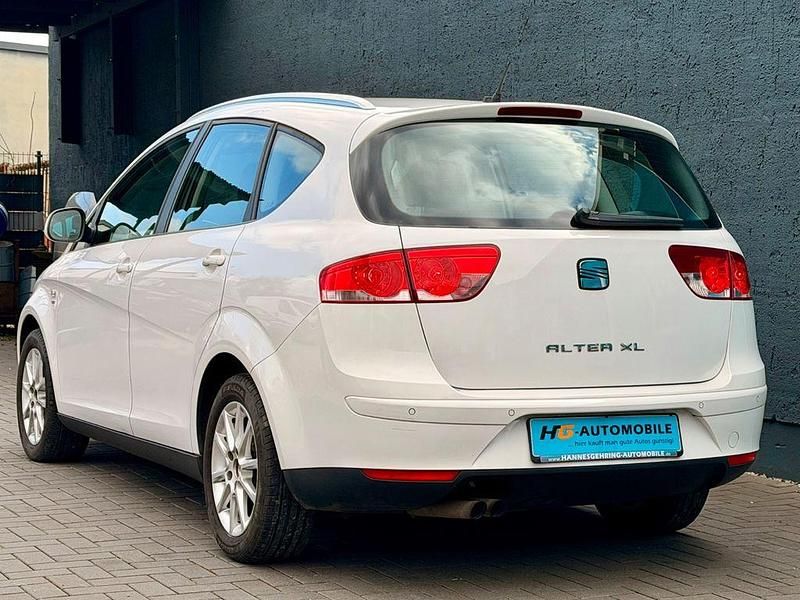 Gebraucht Seat Altea XL 140 PS (102 kW) 2011 Weiß Van / Kleinbus