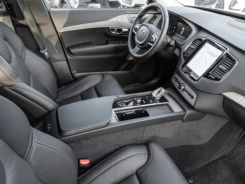 Gebraucht Volvo XC90 Plus 235 PS (172 kW) 2024 Weiss SUV