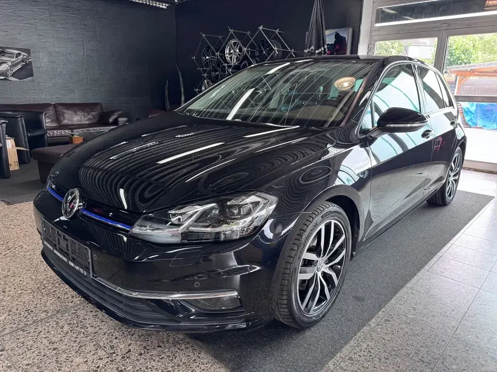 Gebraucht VW Golf VII Join 131 PS (96 kW) 2019 Schwarz Limousine