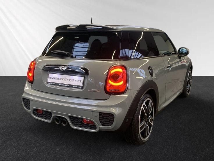 Gebraucht Mini John Cooper Works 231 PS (169 kW) 2018 Moonwalk grey metallic Kleinwagen