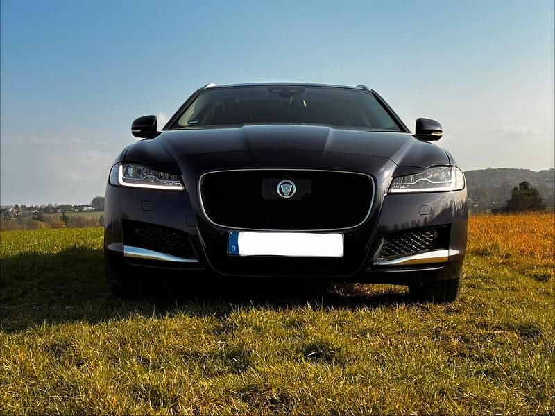 Gebraucht Jaguar XF 240 PS (176 kW) 2018 Blau Kombi