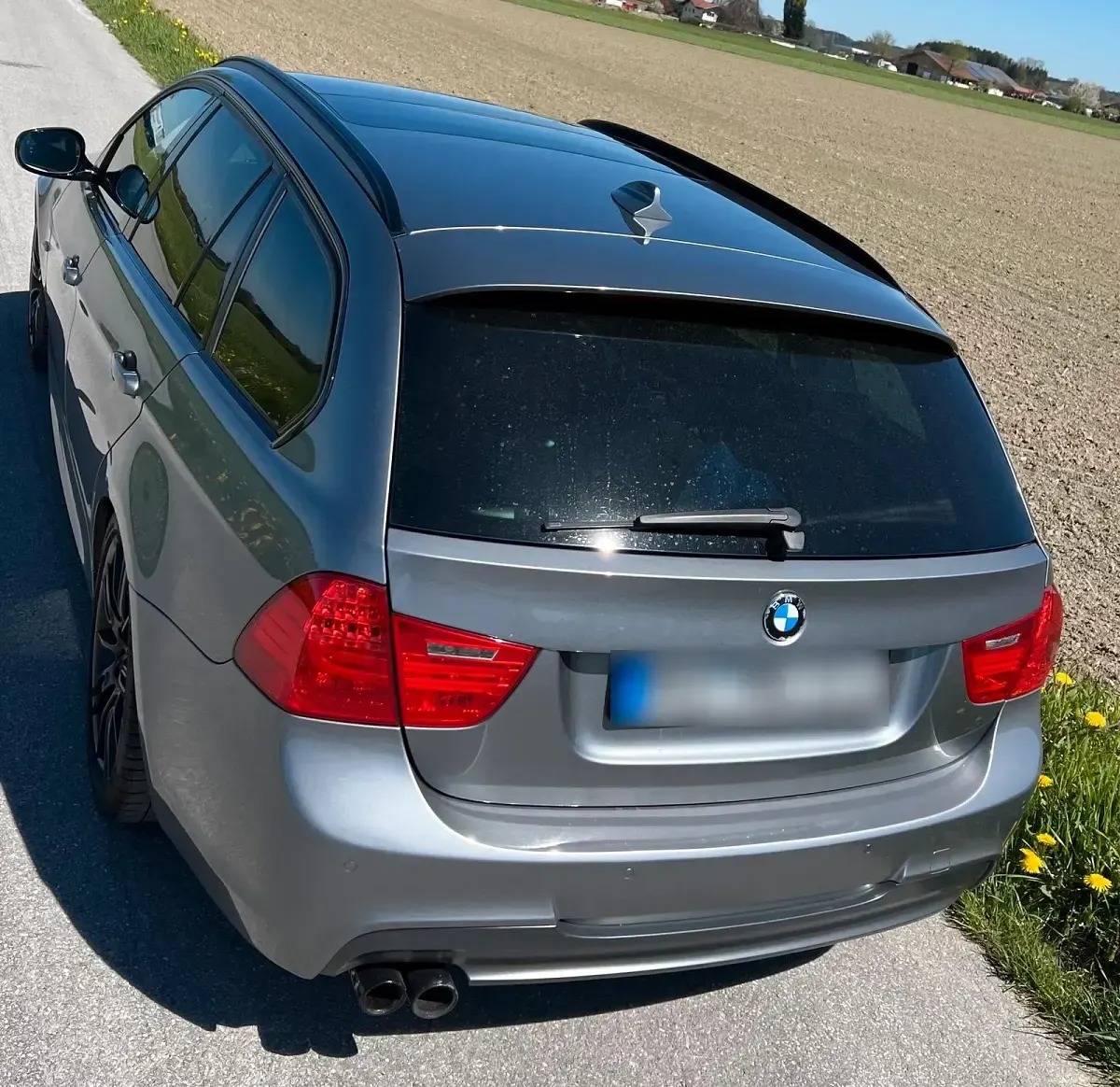 Gebraucht BMW 330 M Sport 245 PS (180 kW) 2011 Grau Kombi