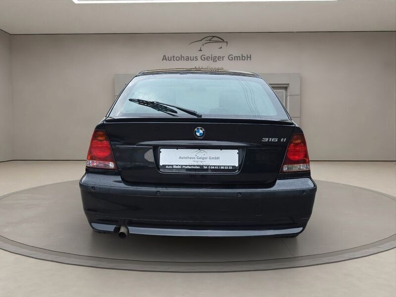 Gebraucht BMW 316 Compact Advantage 116 PS (85 kW) 2003 Schwarz Kleinwagen