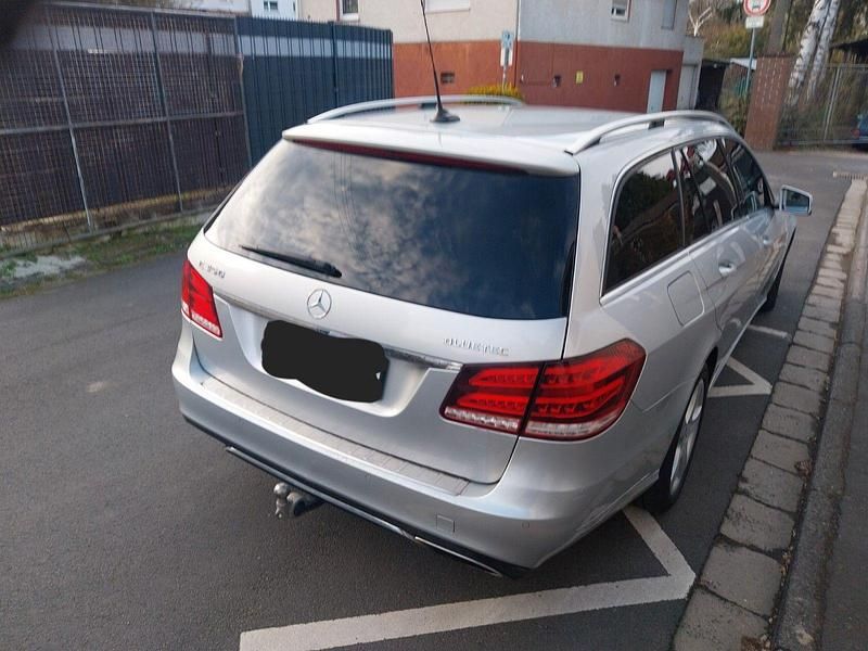 Gebraucht Mercedes E350 Elegance 258 PS (189 kW) 2013 Silber Kombi