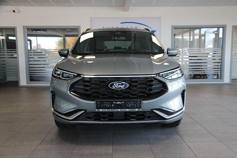 Gebraucht Ford Kuga ST-Line X 242 PS (177 kW) 2024 Silber SUV